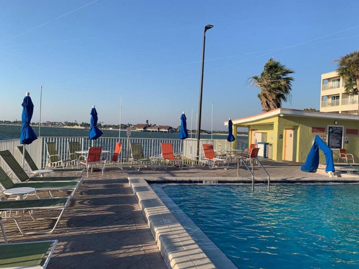 Bay Views From Your Balcony Beach Resort Tampa Extérieur photo