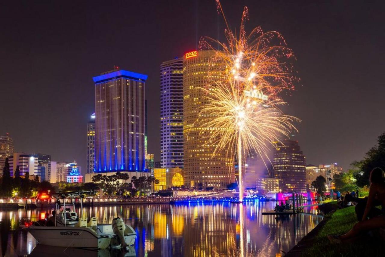 Bay Views From Your Balcony Beach Resort Tampa Extérieur photo