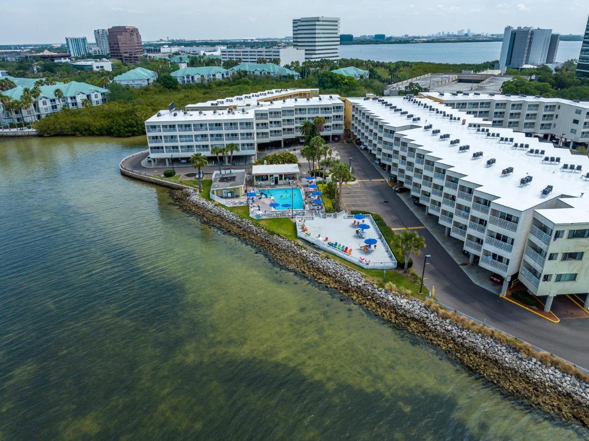 Bay Views From Your Balcony Beach Resort Tampa Extérieur photo