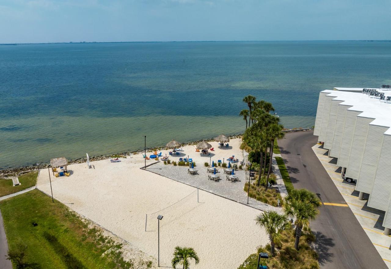 Bay Views From Your Balcony Beach Resort Tampa Extérieur photo