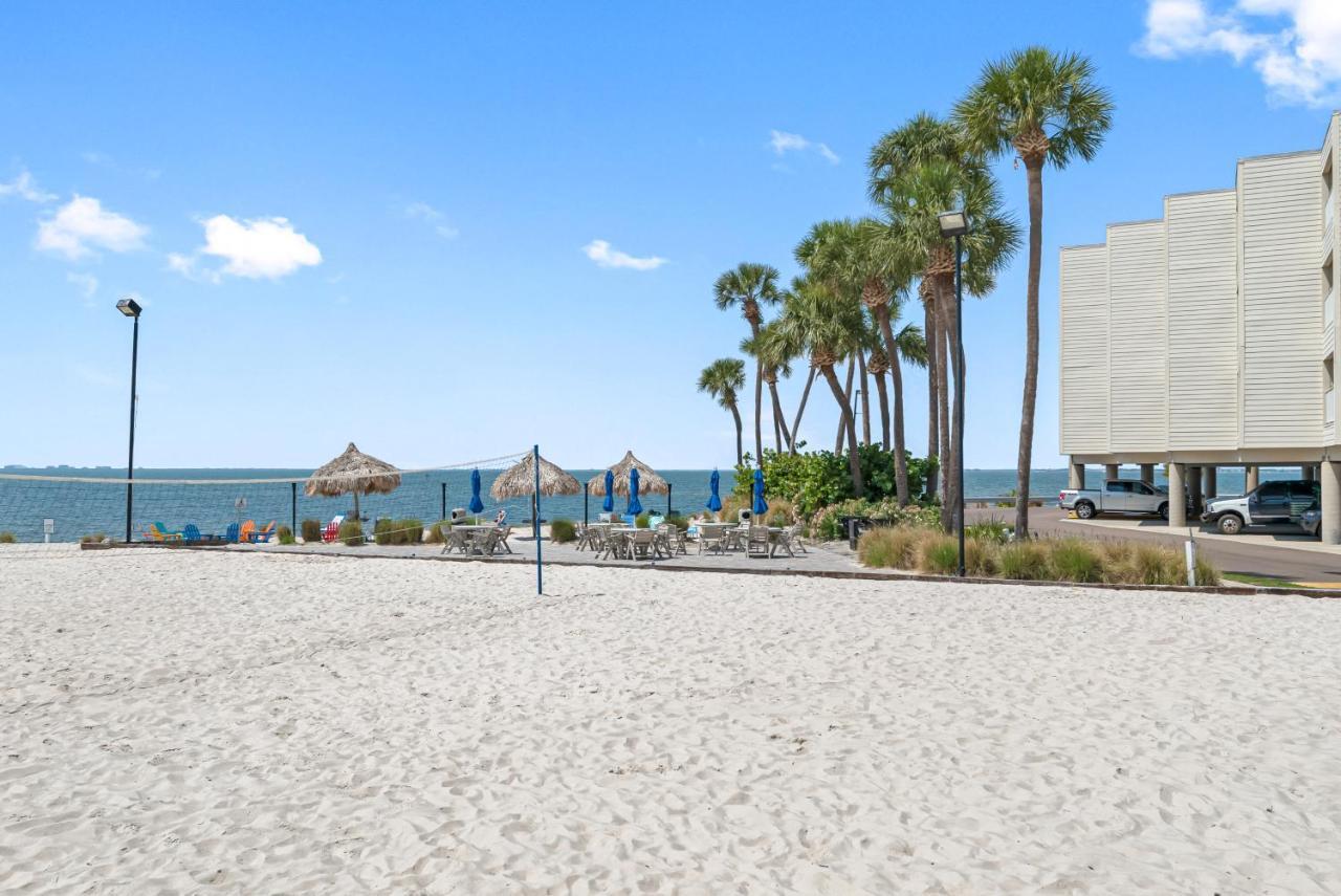 Bay Views From Your Balcony Beach Resort Tampa Extérieur photo